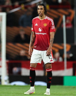 Manchester United takımının Leny Yoro, UEFA Avrupa Ligi çeyrek final maçında Manchester United 'a karşı Old Trafford, Manchester, Birleşik Krallık, 17 Nisan 2025
