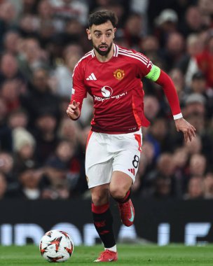Manchester United takımının Bruno Fernandes, UEFA Avrupa Ligi çeyrek final maçında Manchester United 'a karşı Old Trafford, Manchester, Birleşik Krallık, 17 Nisan 2025