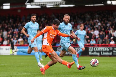 Blackpool 'dan Rob Apter 18 Nisan 2025' te İngiltere 'nin Stevenage Stevenage stadyumunda oynanan Sky Bet 1 karşılaşmasında 0-2 berabere kalma golünü attı.