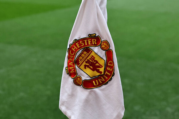 Общий вид на Олд Траффорд, родину "Манчестер Юнайтед" перед четвертьфиналом Лиги Европы УЕФА Манчестер Юнайтед - Лион на стадионе Олд Траффорд, Манчестер, Великобритания, 17 апреля 2025 года