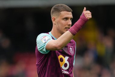 Burnley 'den Maxime Estve 18 Nisan 2025' te Watford-Burnley maçından sonra Vicarage Road, Watford, Birleşik Krallık 'ta