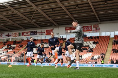 Blackpool 'dan Lee Evans 21 Nisan 2025' te Bloomfield Road, Blackpool 'da oynanan Sky Bet Ligi 1 maçında ısınma turunda