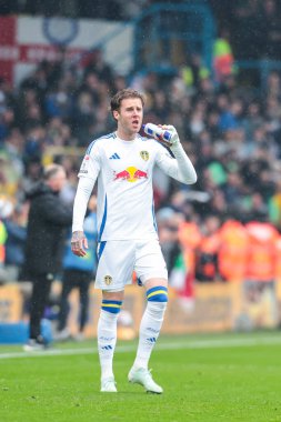 Leeds United takımından Joe Rodon, Leeds Road, Leeds, İngiltere 'de Leeds United - Stoke City maçında 21 Nisan 2025
