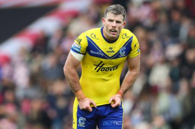 Warrington Wolves takımından Lachlan Fitzgibbon 19 Nisan 2025 'te Leigh Spor Köyü' nde oynanan 8. Betfred Süper Lig karşılaşmasında Leigh Leopards 'a karşı Warrington Wolves maçını izledi.