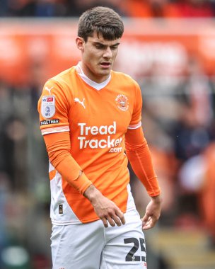 Blackpool 'dan Rob Apter 21 Nisan 2025' te Bloomfield Road, Blackpool 'da oynanan Blackpool vs Wrexham maçında