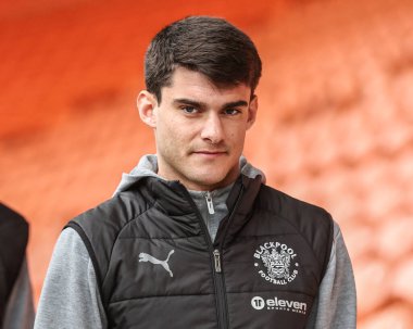 Blackpool 'dan Rob Apter, 21 Nisan 2025' te Bloomfield Road, Blackpool, İngiltere 'de oynanan Blackpool-Wrexham maçı sırasında geldi.