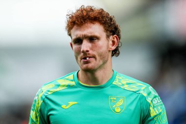 Norwich City 'den Josh Sargent, 21 Nisan 2025' te The Den, Londra 'da oynanan Millwall-Norwich City maçından önce ısınıyor.