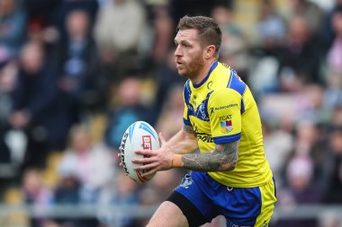 Warrington Wolves takımından Marc Sneyd, 19 Nisan 2025 'te Leigh Spor Köyü' nde oynanan 8. Betfred Süper Lig karşılaşmasında Leigh Leopards 'a karşı Warrington Wolves' u yendi.