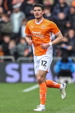 Blackpool takımından Elkan Baggott 21 Nisan 2025 'te Bloomfield Road, Blackpool' da Blackpool-Wrexham maçında
