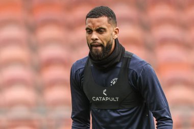 Blackpool 'dan CJ Hamilton, 21 Nisan 2025' te Bloomfield Road, Blackpool 'da oynanan Blackpool-Wrexham maçında maç öncesi ısınma turunda...