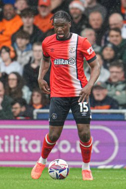 Luton Town 'dan Teden Mengi, 21 Nisan 2025' te Luton Town - Bristol City maçında Kenilworth Road, Luton, İngiltere