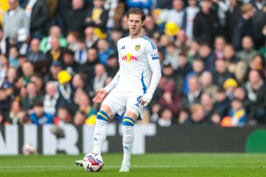 Leeds United takımından Ethan Ampadu, Leeds Road, Leeds, İngiltere, 21 Nisan 2025 'te oynanan Sky Bet Şampiyonası karşılaşmasında Leeds United ve Stoke City' ye karşı.