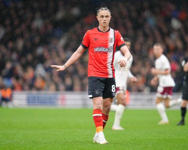 Luton Town 'dan Thelo Aasgaard Gök İddia Şampiyonası maçında Luton Town, Bristol City' ye karşı Kenilworth Road, Luton, İngiltere, 21 Nisan 2025