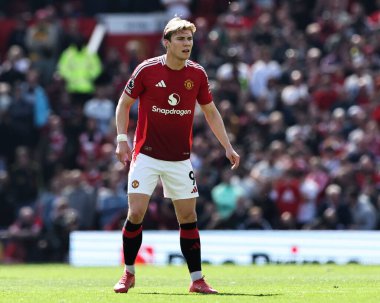 Manchester United ile Wolverhampton Wanderers arasındaki Premier League maçında Manchester United 'dan Rasmus Hjlund 20 Nisan 2025' te Old Trafford, Manchester 'da karşılaştı.