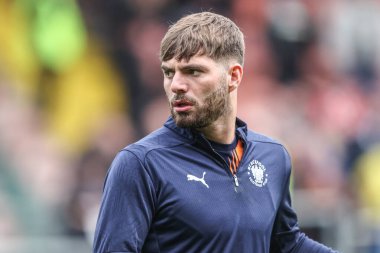 Blackpool 'dan Tom Bloxham 21 Nisan 2025' te Bloomfield Road, Blackpool 'da oynanan Sky Bet 1 karşılaşmasında ısınma turunda...