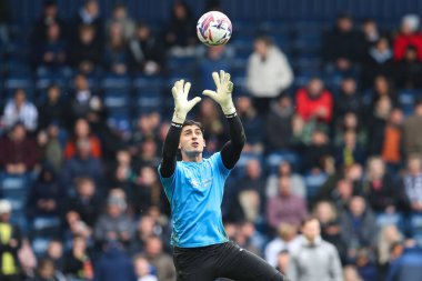 Derby County 'den Rohan Luthra, maç öncesi ısınma maçında West Bromwich Albion' a karşı Derby County, The Hawthorns, West Bromwich, İngiltere, 21 Nisan 2025