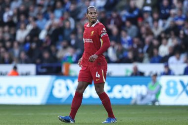 Liverpool 'dan Virgil van Dijk Premier League maçı sırasında Leicester City Liverpool' a karşı King Power Stadyumu, Leicester, İngiltere, 20 Nisan 2025