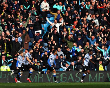 Sheffield Wednesday takımından Anthony Musaba, 21 Nisan 2025 tarihinde Sheffield, İngiltere 'deki Hillsborough' da oynanan Sheffield Wednesday-Middlesbrough maçında golünü kutluyor.