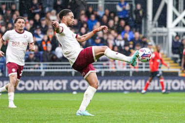Bristol City 'den Zak Vyner 21 Nisan 2025' te Luton Town - Bristol City maçı sırasında İngiltere 'nin başkenti Luton' da oynanacak.