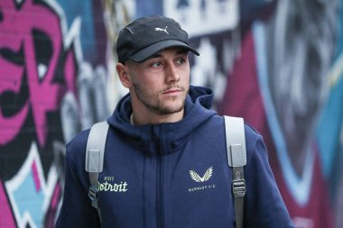 Burnley 'den Josh Brownhill 21 Nisan 2025' te Burnley - Sheffield United maçı öncesinde stadyuma geldi.