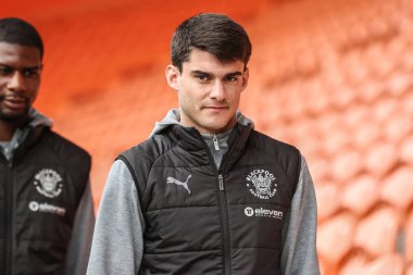 Blackpool 'dan Rob Apter, 21 Nisan 2025' te Bloomfield Road, Blackpool, İngiltere 'de oynanan Blackpool-Wrexham maçı sırasında geldi.