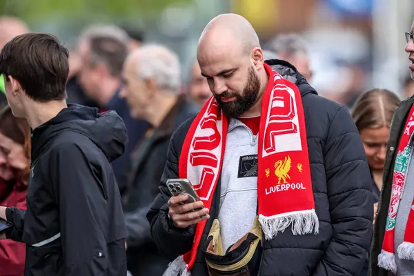 20 Nisan 2025 'te King Power Stadyumu' nda oynanan Premier League maçı sırasında taraftarlar King Power Stadyumu 'na geldi.