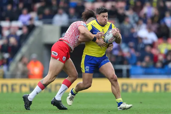 Warrington Wolves takımından Joe Philbin, 19 Nisan 2025 'te Leigh Spor Köyü' nde oynanan 8. Betfred Süper Lig karşılaşmasında yenildi.