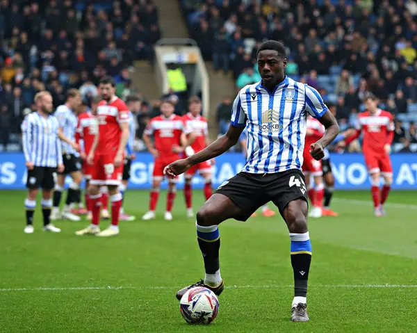 Sheffield 'li Anthony Musaba, 21 Nisan 2025' te Sheffield Çarşamba günü Hillsborough, Sheffield, İngiltere 'de oynanan Gök İddia Şampiyonası maçında.