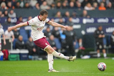 Bristol City 'den Max Bird, 21 Nisan 2025' te Luton Town, Bristol City 'ye karşı Bristol City' de oynanan Sky Bet Şampiyonası maçında.