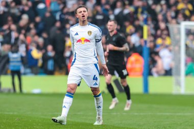 Leeds United takımından Ethan Ampadu, Leeds Road, Leeds, İngiltere 'de Leeds United ile Stoke City arasındaki Sky Bet Şampiyonası maçında tepki gösterdi.