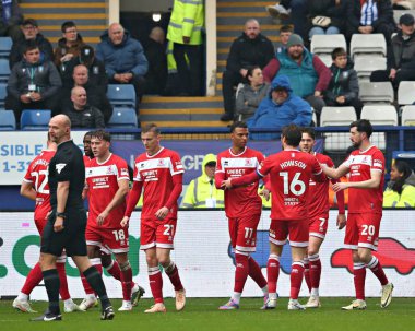 Middlesborough Middlesborough, Sheffield, İngiltere 'de 21 Nisan 2025' te oynanan ve Middlesbrough 'a karşı oynanan Gökyüzü İddia Şampiyonası maçında Middlesbrough' dan Finn Azaz 'ın attığı ilk golü kutluyor.