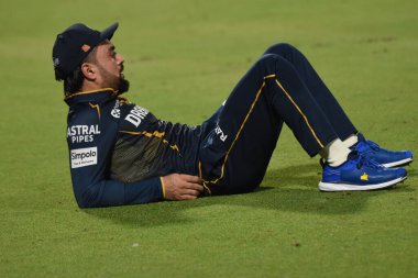 Gujarat Titans 'ın Rashid Khan sahasındaki Hindistan Premier Ligi kriket maçında Kolkata Knight Riders ve Gujarat Titans arasında Hindistan' ın Eden Gardens kentinde, 21 Nisan 2025