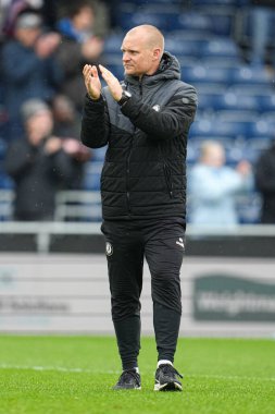 Bristol City takımının teknik direktörü Liam Manning, 21 Nisan 2025 'te Luton Town - Bristol City maçında Kenilworth Road, Luton' da karşılaşacak.