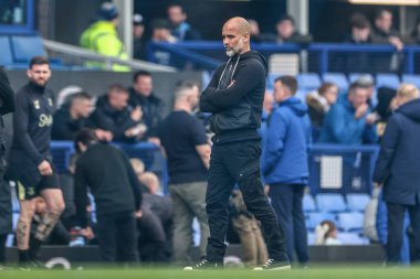 Premier Lig maçında Manchester City ile Goodison Park, Liverpool 'da oynanan maç öncesi ısınma maçında Manchester City' nin antrenörü Pep Guardiola, 19 Nisan 2025