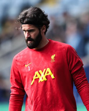 Liverpool 'dan Alisson Becker Premier Lig karşılaşması öncesinde King Power Stadyumu' nda Leicester City ile Liverpool karşılaşması, 20 Nisan 2025
