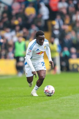 Leeds United takımından Wilfried Gnonto, 21 Nisan 2025 'te Leeds United ile Stoke City arasındaki Sky Bet Şampiyonası maçında kanadı kırdı.