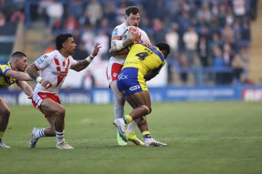 St. Helens 'ten Mark Percival, Warrington Wolves' dan Rodrick Tai tarafından 24 Nisan 2025 'te Halliwell Jones Stadyumu' nda oynanan 9.
