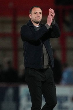 Birmingham City 'nin Chris Davies teknik direktörü 24 Nisan 2025' te İngiltere 'deki Lamex Stadyumu' nda Stevenage-Birmingham City maçından sonra