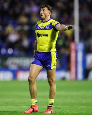 Warrington Wolves 'tan Matty Ashton, 24 Nisan 2025' te İngiltere 'nin Warrington kentinde oynanan 9. Betfred Süper Lig karşılaşmasında oyuncularına talimat veriyor.