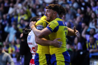 Warrington Wolves 'tan Matty Ashton, 24 Nisan 2025' te İngiltere 'nin Halliwell Jones Stadyumu' nda oynanan 9. Warrington Wolves-St Helens maçında 8-0 'lık Betfred Süper Ligi karşılaşmasını kutluyor.
