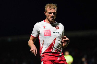 Stevenage takımından Lewis Freestone 24 Nisan 2025 'te Stevenage - Birmingham City maçında Lamex Stevenage, İngiltere' de karşılaştı.