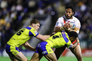 Warrington Wolves takımından Rodrick Tai 24 Nisan 2025 'te İngiltere' nin Warrington kentinde oynanan Betfred Süper Lig 9. Maçı 'nda Agnatius Paasi' yi yendi.