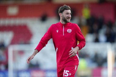 Stevenage takımından Charlie Goode, 24 Nisan 2025 'te Stevenage - Birmingham City maçında Lamex Stevenage Stevenage' da karşılaşacak.