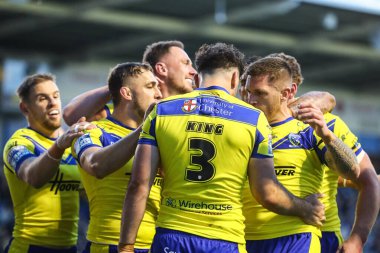 Warrington Wolves 'tan Toby King, 24 Nisan 2025' te İngiltere 'nin Warrington kentinde oynanan Betfred Süper Lig 9. Raundundaki Warrington Wolves-St Helens maçında 4-0' lık galibiyetini kutluyor.