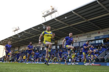 Warrington Wolves 'tan Luke Yates maç öncesi ısınma turunda 9. Betfred Süper Ligi karşılaşması öncesinde Warrington Wolves St. Helens' e karşı Halliwell Jones Stadyumu, Warrington, Birleşik Krallık, 24 Nisan 2025