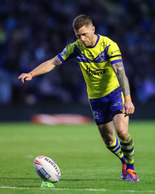 Warrington Wolves 'tan Marc Sneyd, 24 Nisan 2025' te Halliwell Jones Stadyumu, Warrington, Birleşik Krallık 'ta oynanan 9.