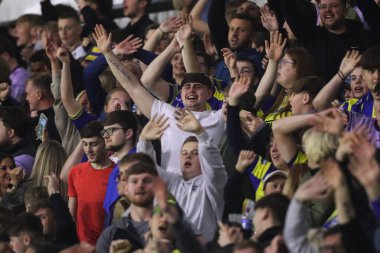 Warrington Wolves taraftarları 9. Betfred Süper Lig karşılaşmasında Warrington Wolves St. Helens 'e karşı Halliwell Jones Stadyumu, Warrington, Birleşik Krallık, 24 Nisan 2025