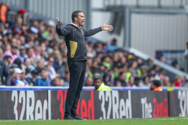 Blackburn Rovers 'ın Valrien Ismal teknik direktörü Blackburn Rovers maçı sırasında Blackburn Rovers' a karşı Ewood Park, Blackburn, Birleşik Krallık, 26 Nisan 2025