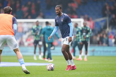 Coventry City 'den Hacı Wright Gökyüzü İddia Şampiyonası öncesinde Luton Town, Coventry City' ye karşı Kenilworth Road, Luton, Birleşik Krallık, 26 Nisan 2025