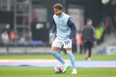 Coventry City 'den Raphael Borges Rodrigues, Gök İddia Şampiyonası öncesinde Luton Town, Coventry City' ye karşı, Luton Road, İngiltere, 26 Nisan 2025